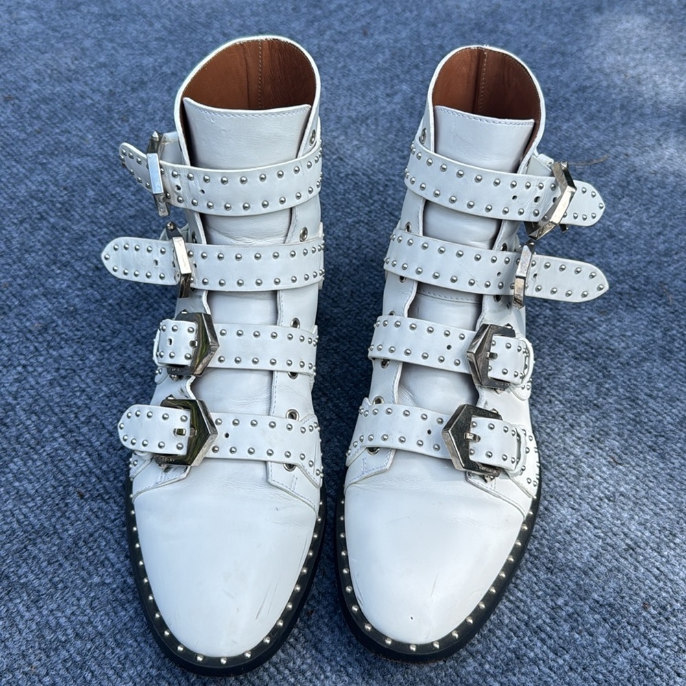 Givenchy White leather Ankle Boots with Buckle Straps EUC